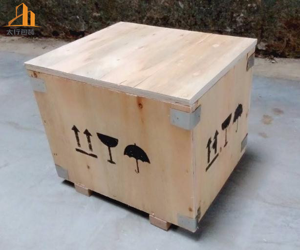 重型機(jī)械設(shè)備包裝木箱